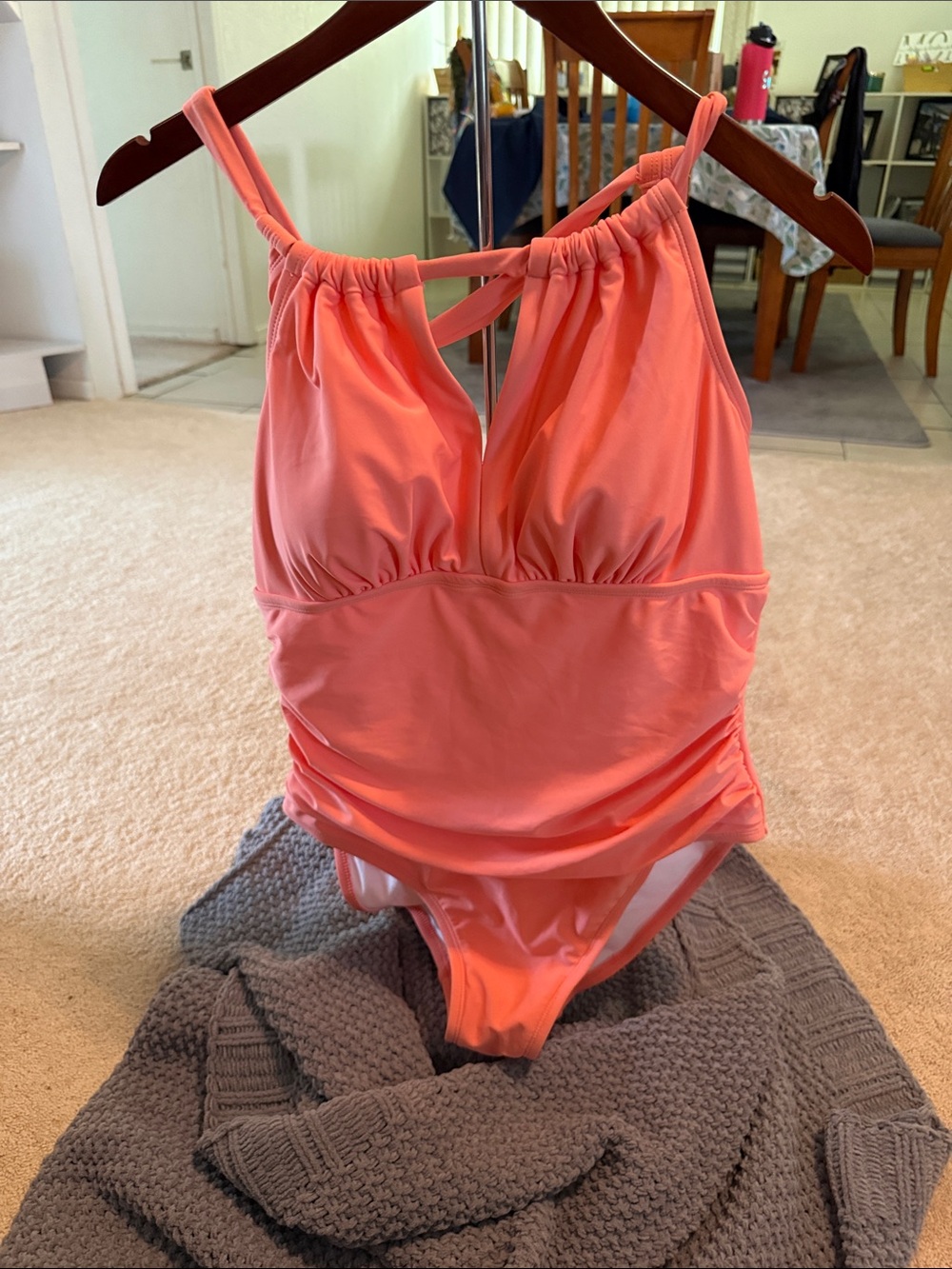NWT Wm’s Kona Sol 14 Coral One-Piece Swimsuit w/Ruching.Tummy Control,Adj.Straps